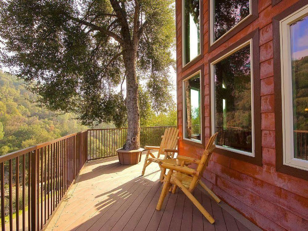 Riverfront Property With Waterfalls Near Yosemite And Bass Lake آوكهيرست المظهر الخارجي الصورة